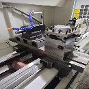2022年宝鸡HK80数控车床，带两个中心架，加工长度2米。带一个镗.